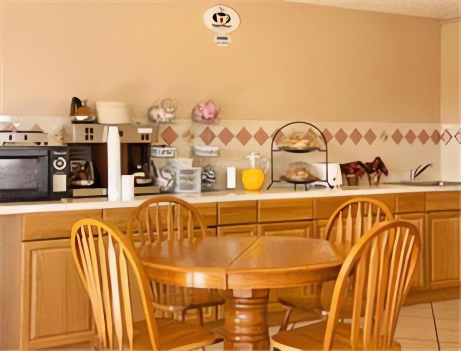 Super 8 By Wyndham Lake Havasu City Restaurant billede