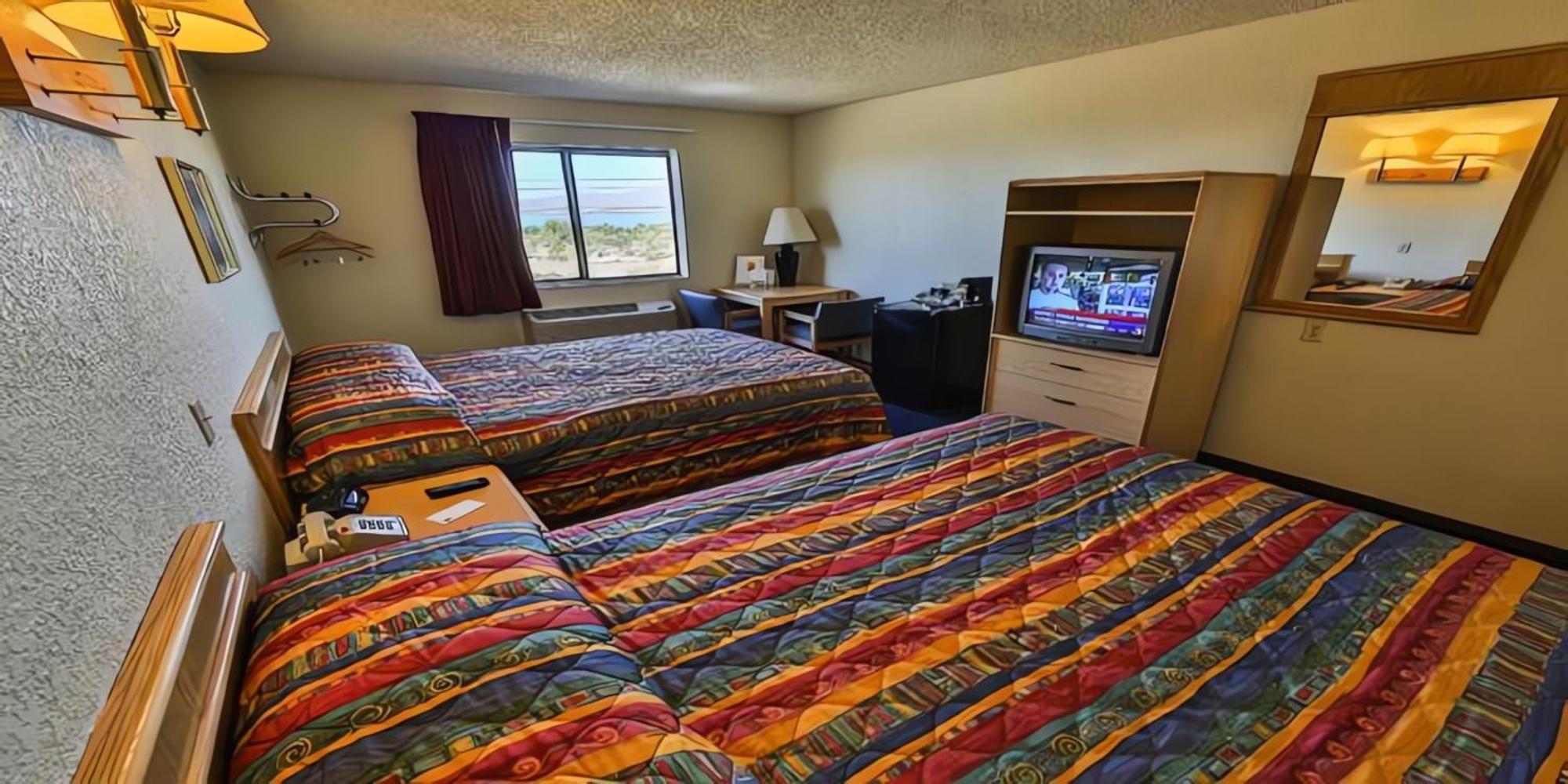 Super 8 By Wyndham Lake Havasu City Eksteriør billede
