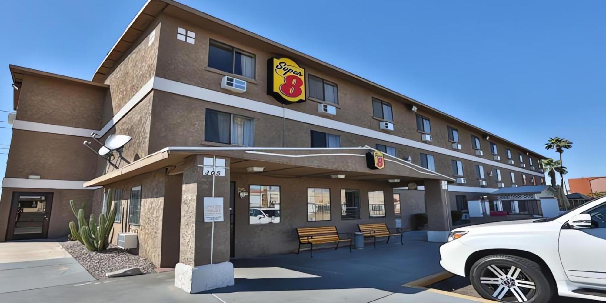 Super 8 By Wyndham Lake Havasu City Eksteriør billede